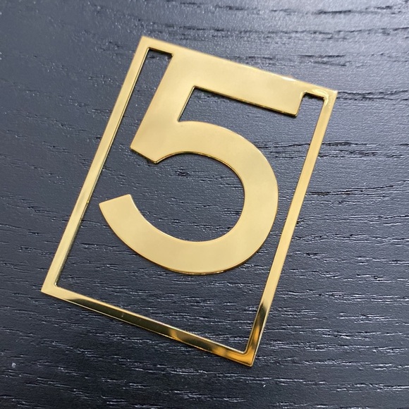 Chanel N5 Gold Money Clip - Picture 2 of 4